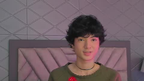 Thomm  Independent Model online show from 06/03/26, 05:43