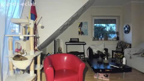 Snapshot of tiny_williams chatting on 09/15/25, 06:08 Tiny online show from 09/15/25, 06:08