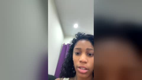 Snapshot of tinyafterdark chatting on 12/22/25, 01:57 tinyafterdark online show from 12/22/25, 01:57