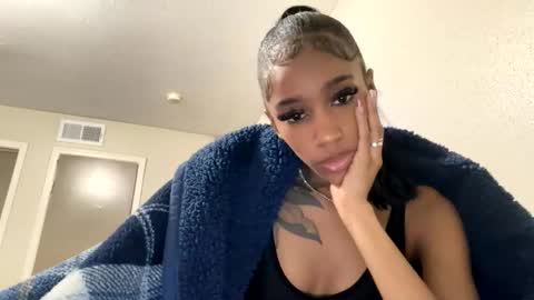 Snapshot of tinyafterdark chatting on 03/06/26, 06:43 tinyafterdark online show from 03/06/26, 06:43