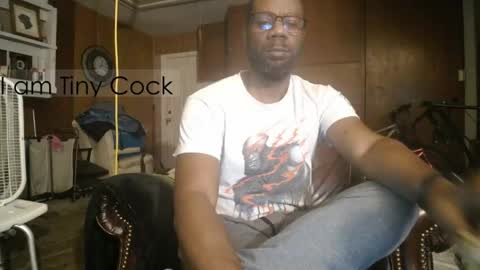 Snapshot of tinycock_1979 chatting on 04/28/26, 10:26 tinycock_1979 online show from 04/28/26, 10:26