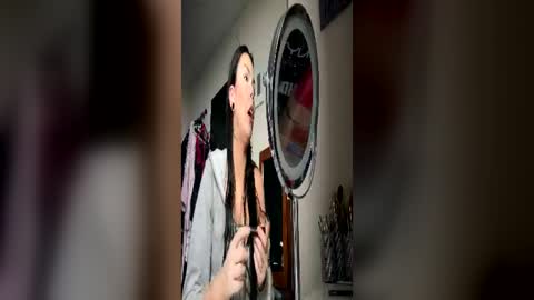 Snapshot of tinykylie chatting on 06/25/26, 06:01 stage Kylie Sinner brand CLITBAIT online show from 06/25/26, 06:01