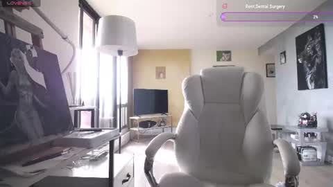 Snapshot of tinykylie chatting on 06/27/26, 08:14 stage Kylie Sinner brand CLITBAIT online show from 06/27/26, 08:14