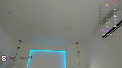 Luna  online show from 01/25/25, 11:02