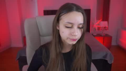 Snapshot of tinynataliee chatting on 02/08/26, 08:45 tinynataliee online show from 02/08/26, 08:45