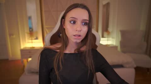 Snapshot of tinynataliee chatting on 02/22/26, 10:30 tinynataliee online show from 02/22/26, 10:30