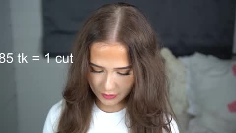 Snapshot of tinyxstar chatting on 10/15/25, 05:24 Lili online show from 10/15/25, 05:24