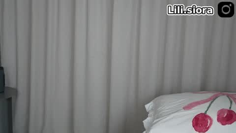 Snapshot of tinyxstar chatting on 03/05/26, 04:03 Lili online show from 03/05/26, 04:03