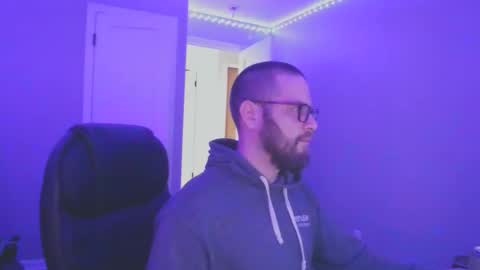 Snapshot of tippertonight chatting on 12/27/24, 07:40 tippertonight online show from 12/27/24, 07:40