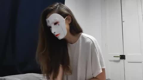 Tinks online show from 11/11/25, 09:48