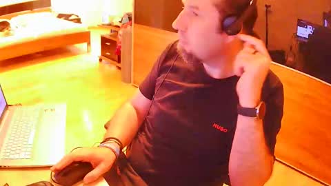 Tirolerboy27 online show from 10/23/25, 08:35