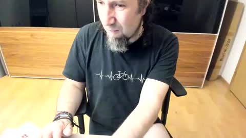 Snapshot of tirolerboy27 chatting on 05/21/26, 08:16 Tirolerboy27 online show from 05/21/26, 08:16