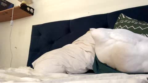 Snapshot of titanenh chatting on 02/02/25, 05:37 Titan online show from 02/02/25, 05:37