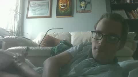 titlovercums online show from 12/04/25, 05:21