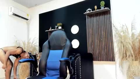 Snapshot of titobell10 chatting on 05/08/26, 12:21 titobell10 online show from 05/08/26, 12:21