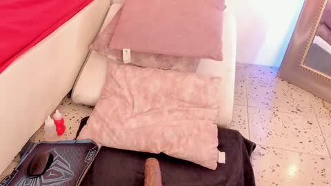 Tivizay online show from 01/29/25, 02:42