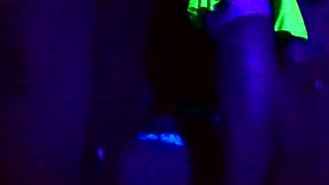 Snapshot of tneedick chatting on 12/28/24, 08:16 Sissy Boi online show from 12/28/24, 08:16