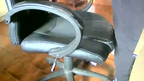 Tobiko online show from 12/14/25, 02:00