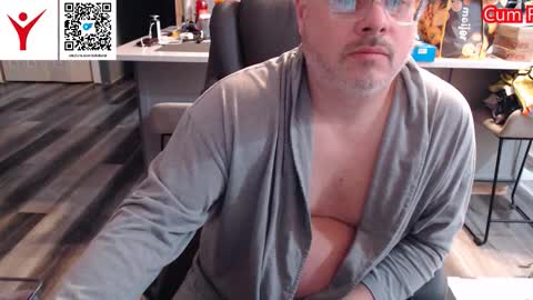 Snapshot of toddbator chatting on 02/11/26, 02:33 Todd Bator online show from 02/11/26, 02:33