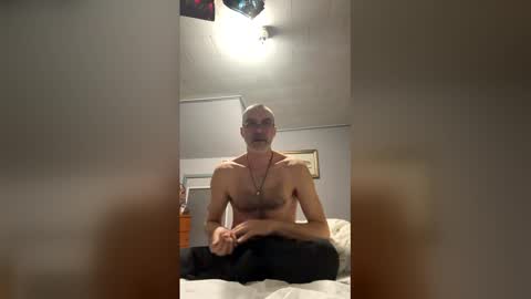 toddpascoe77 online show from 04/23/26, 06:47