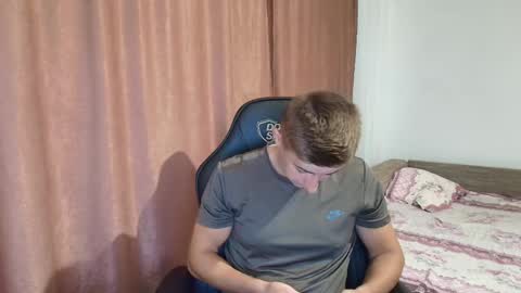 todhorny987 online show from 02/17/25, 05:25