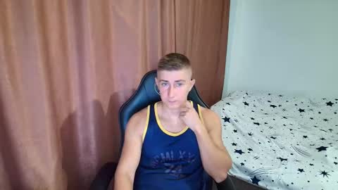 todhorny987 online show from 12/04/25, 07:39