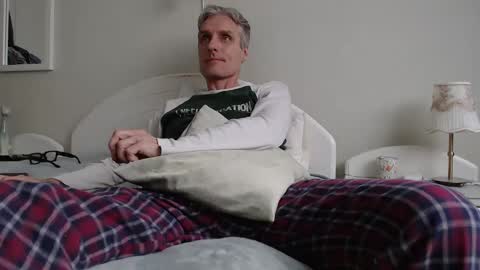 Daniel Bisexual uncut 20cm online show from 03/02/25, 02:54