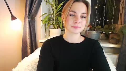 Snapshot of tokens_are_sexy chatting on 01/18/25, 08:30 tokens_are_sexy online show from 01/18/25, 08:30