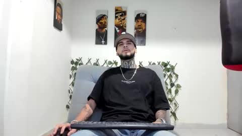 Snapshot of tokio_master chatting on 10/17/25, 06:05 Tokyo Master online show from 10/17/25, 06:05