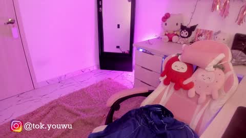 Snapshot of toky222 chatting on 01/17/25, 03:00 Tokyo online show from 01/17/25, 03:00