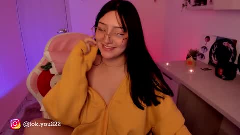 Snapshot of toky222 chatting on 03/11/25, 03:34 Tokyo online show from 03/11/25, 03:34