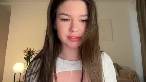 Snapshot of tokyo_blomm chatting on 06/01/26, 03:36 Alice Alice - online show from 06/01/26, 03:36