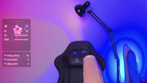  Halsey  Sofii  online show from 12/29/24, 05:42