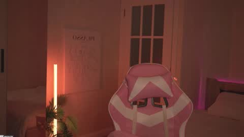 tokyo_n online show from 02/20/25, 11:21