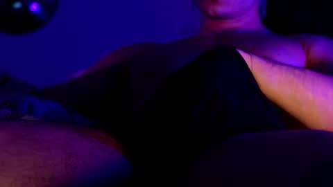 tokyo_oo online show from 02/17/26, 08:22