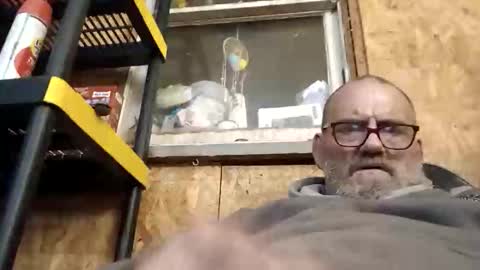 Snapshot of tolinbuilds68 chatting on 11/06/25, 12:28 tolinbuilds68 online show from 11/06/25, 12:28