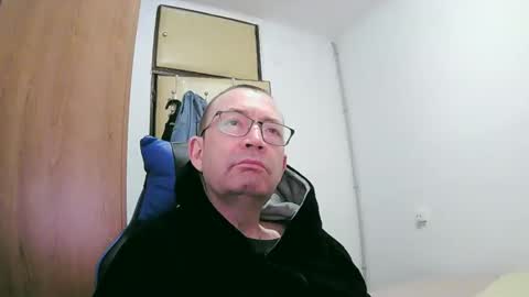 Snapshot of tolon408472 chatting on 01/21/25, 08:54 tolon408472 online show from 01/21/25, 08:54