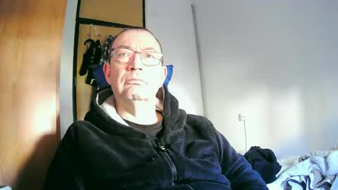 Snapshot of tolon408472 chatting on 01/22/25, 10:29 tolon408472 online show from 01/22/25, 10:29