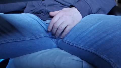 Snapshot of tolon408472 chatting on 11/11/25, 02:50 tolon408472 online show from 11/11/25, 02:50