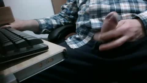 Snapshot of tolon408472 chatting on 01/13/26, 07:52 tolon408472 online show from 01/13/26, 07:52