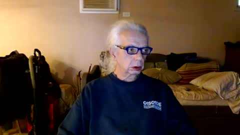 Snapshot of tom112292014 chatting on 12/08/24, 03:02 tom112292014 online show from 12/08/24, 03:02