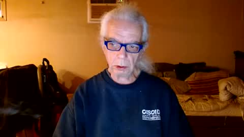 Snapshot of tom112292014 chatting on 12/11/24, 12:55 tom112292014 online show from 12/11/24, 12:55