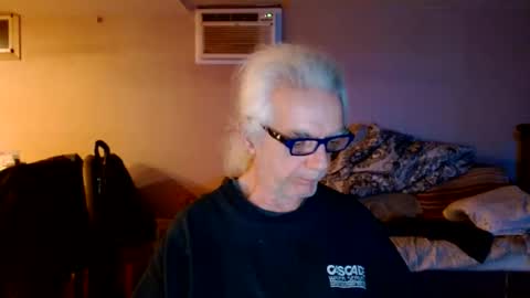Snapshot of tom112292014 chatting on 01/03/25, 03:27 tom112292014 online show from 01/03/25, 03:27