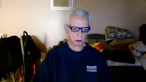 Snapshot of tom112292014 chatting on 01/05/25, 05:30 tom112292014 online show from 01/05/25, 05:30