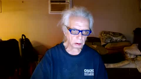 Snapshot of tom112292014 chatting on 01/07/25, 12:24 tom112292014 online show from 01/07/25, 12:24