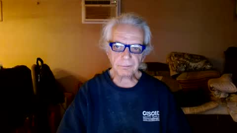 Snapshot of tom112292014 chatting on 01/07/25, 03:24 tom112292014 online show from 01/07/25, 03:24