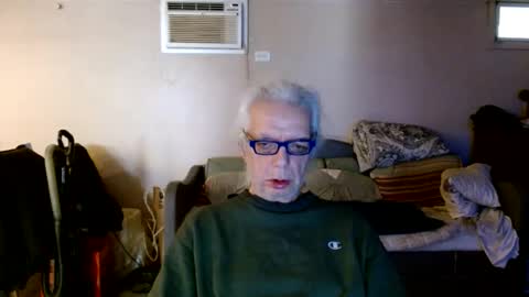 Snapshot of tom112292014 chatting on 01/09/25, 06:15 tom112292014 online show from 01/09/25, 06:15