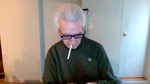 Snapshot of tom112292014 chatting on 01/21/25, 08:21 tom112292014 online show from 01/21/25, 08:21