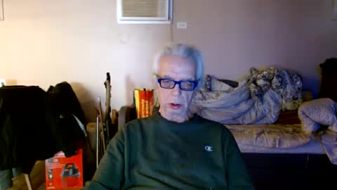 Snapshot of tom112292014 chatting on 01/24/25, 07:07 tom112292014 online show from 01/24/25, 07:07