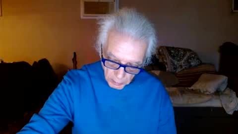 Snapshot of tom112292014 chatting on 01/31/25, 05:09 tom112292014 online show from 01/31/25, 05:09